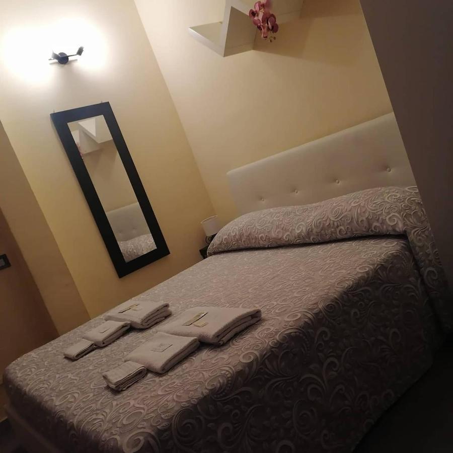 Oasi Del Borgo Apartment Catania Bagian luar foto